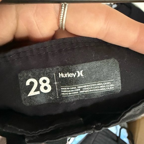 Hurley Shorts - Picture 2 of 3